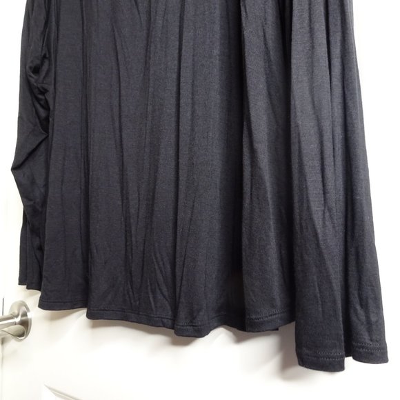 Charlotte Russe Plus Size Black Long Sleeve Top - Picture 4 of 6